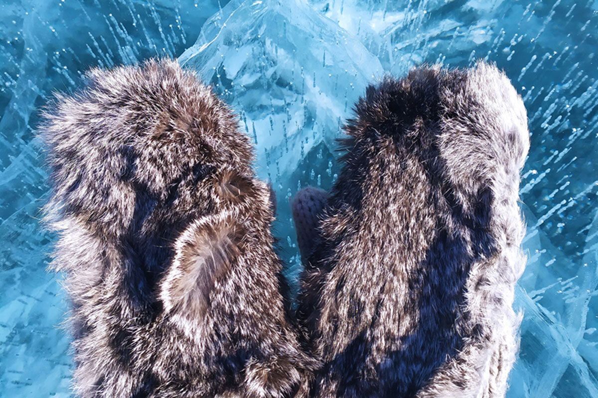 Зимний лед Байкала. Проживание на турбазе