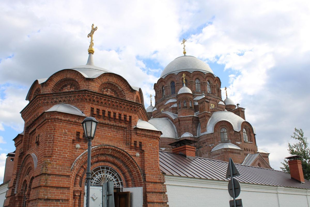 Остров-град Свияжск и вселенский Храм