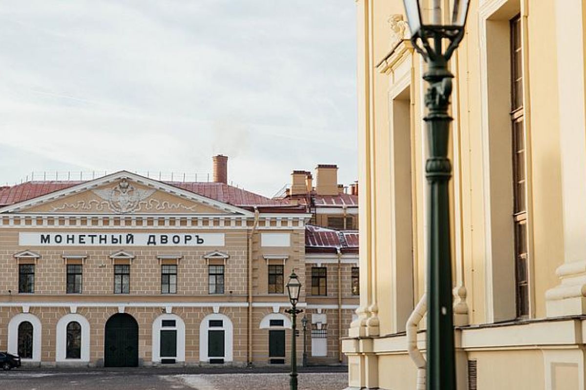 Автобусная экскурсия «Зимние праздники». Петропавловская крепость. Музей Фаберже
