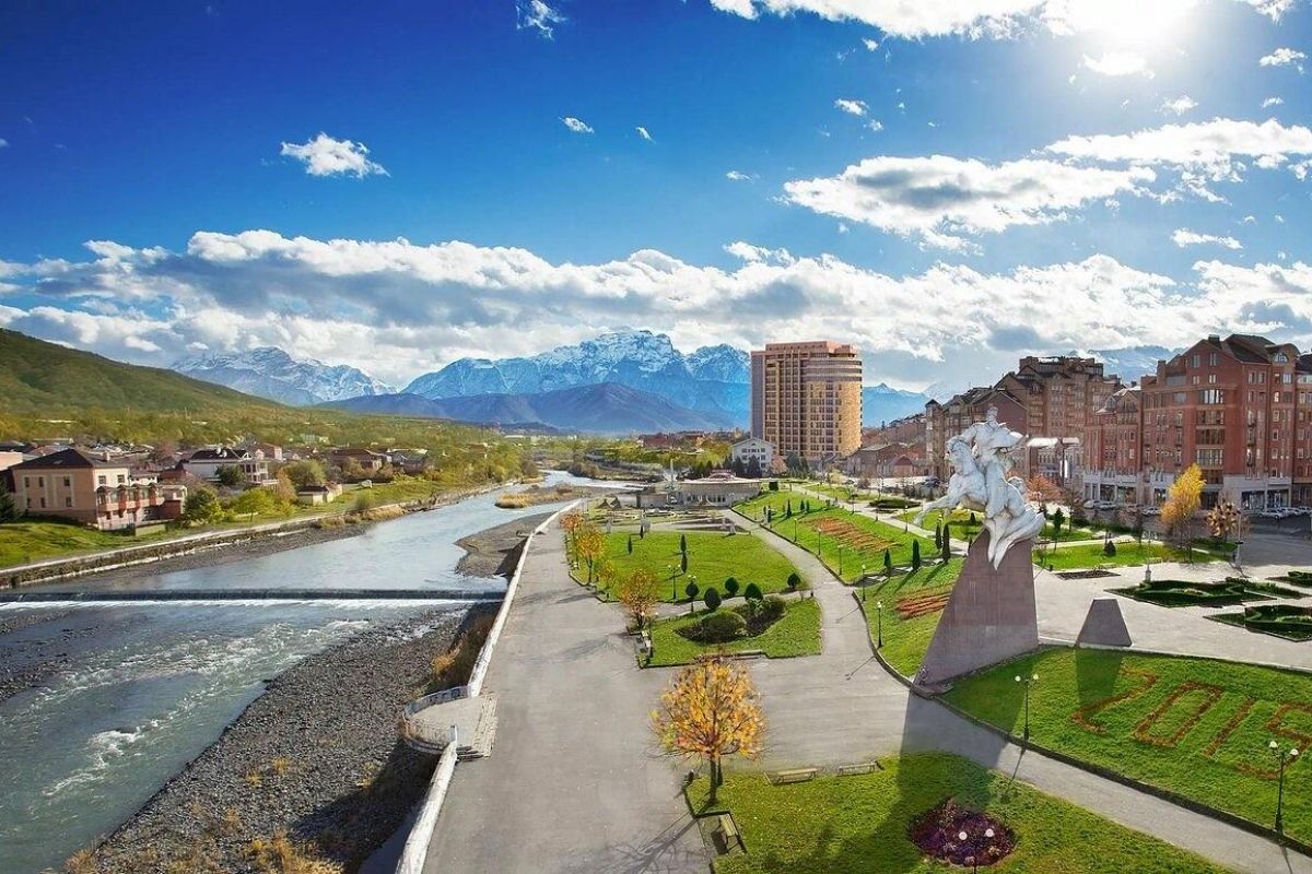 Краски Кавказа (заезды по ЧТ и ВС)