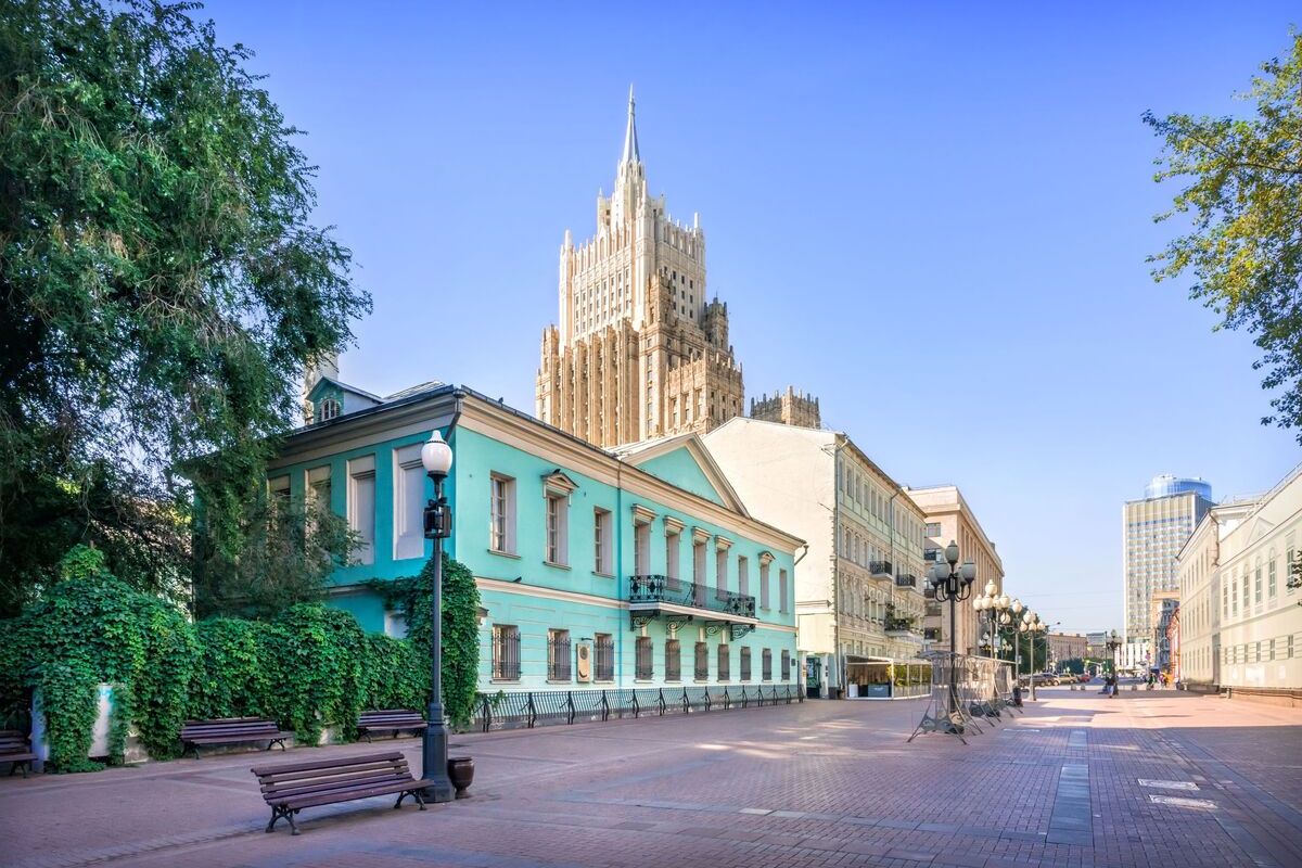 Ах Арбат, мой Арбат