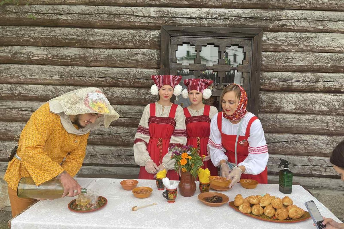 «СИБИРСКИЙ КАРНАВАЛ»  Г. ЯЛУТОРОВСК