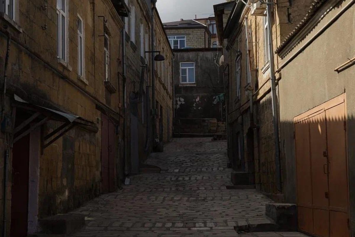 Дербент и Экраноплан лунь