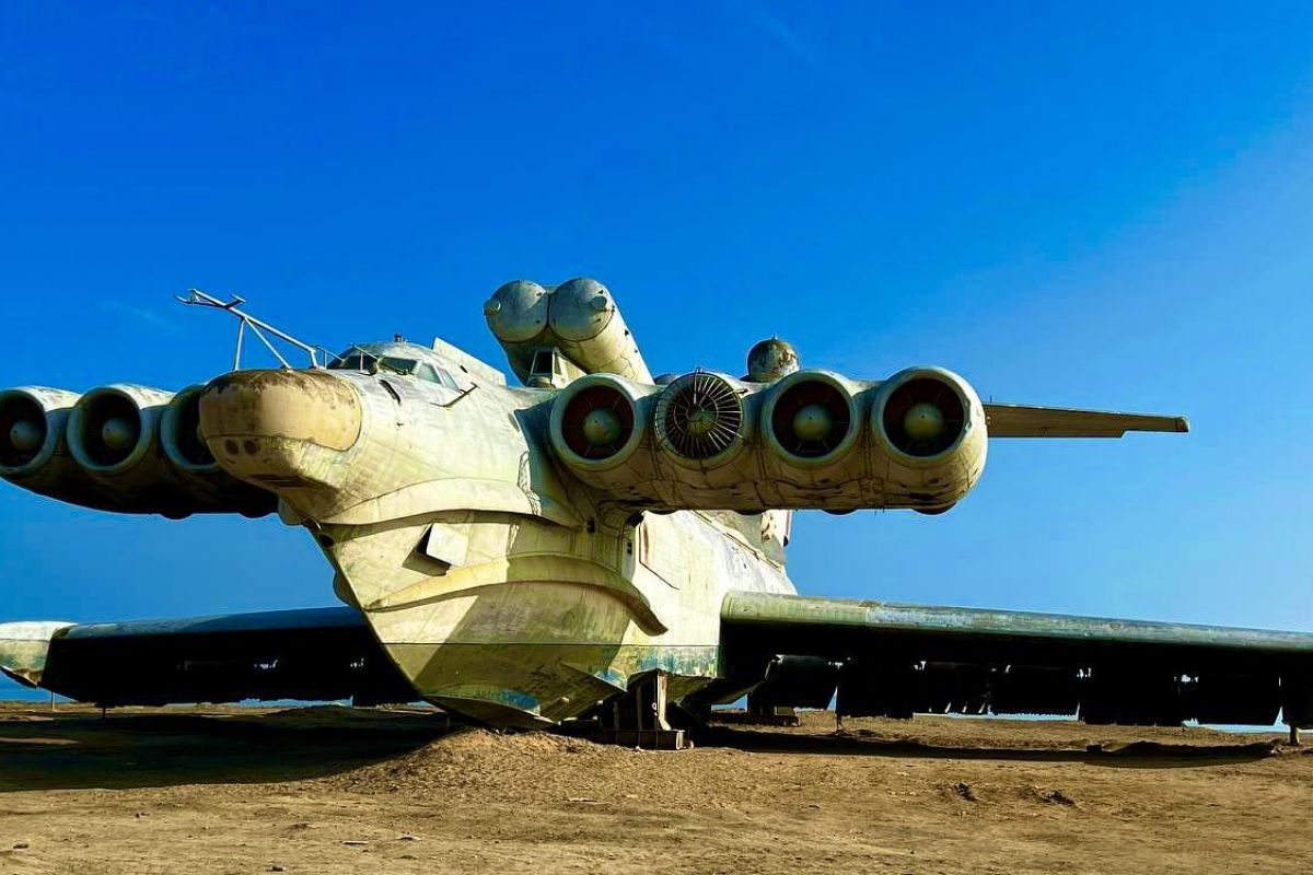 Дербент и Экраноплан лунь