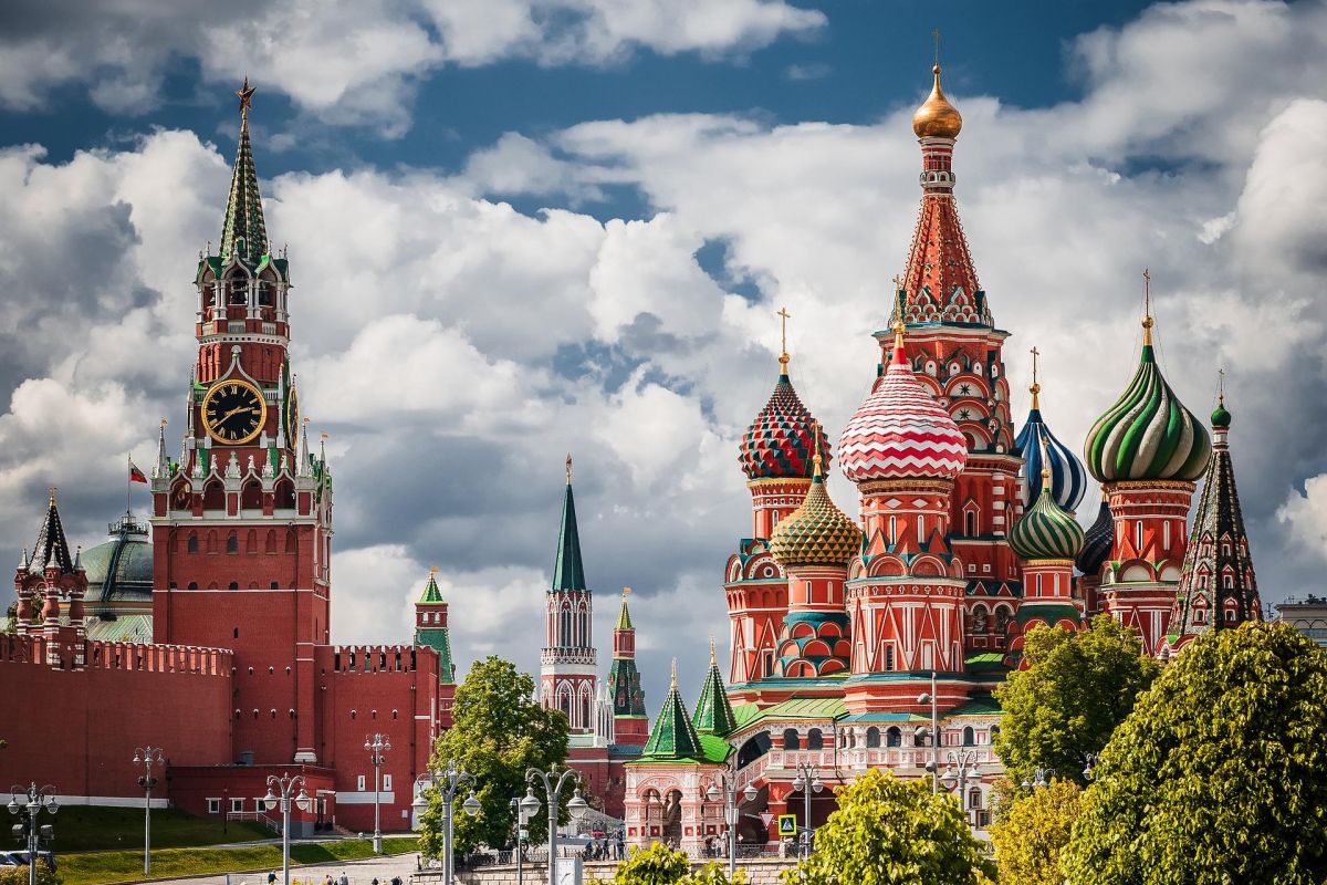 Путешествие из Петербурга в Москву. 7 дней. Лето 2026
