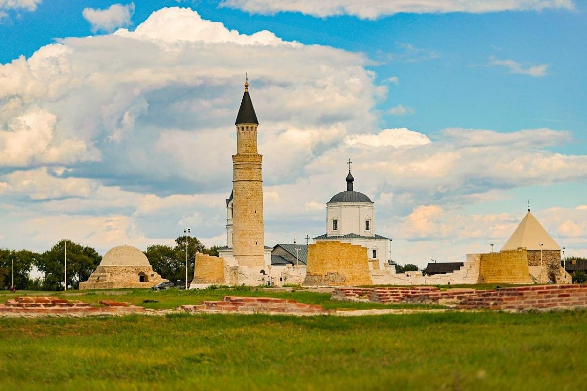 Теплоходная экскурсия в Болгар с обедом (на метеоре)