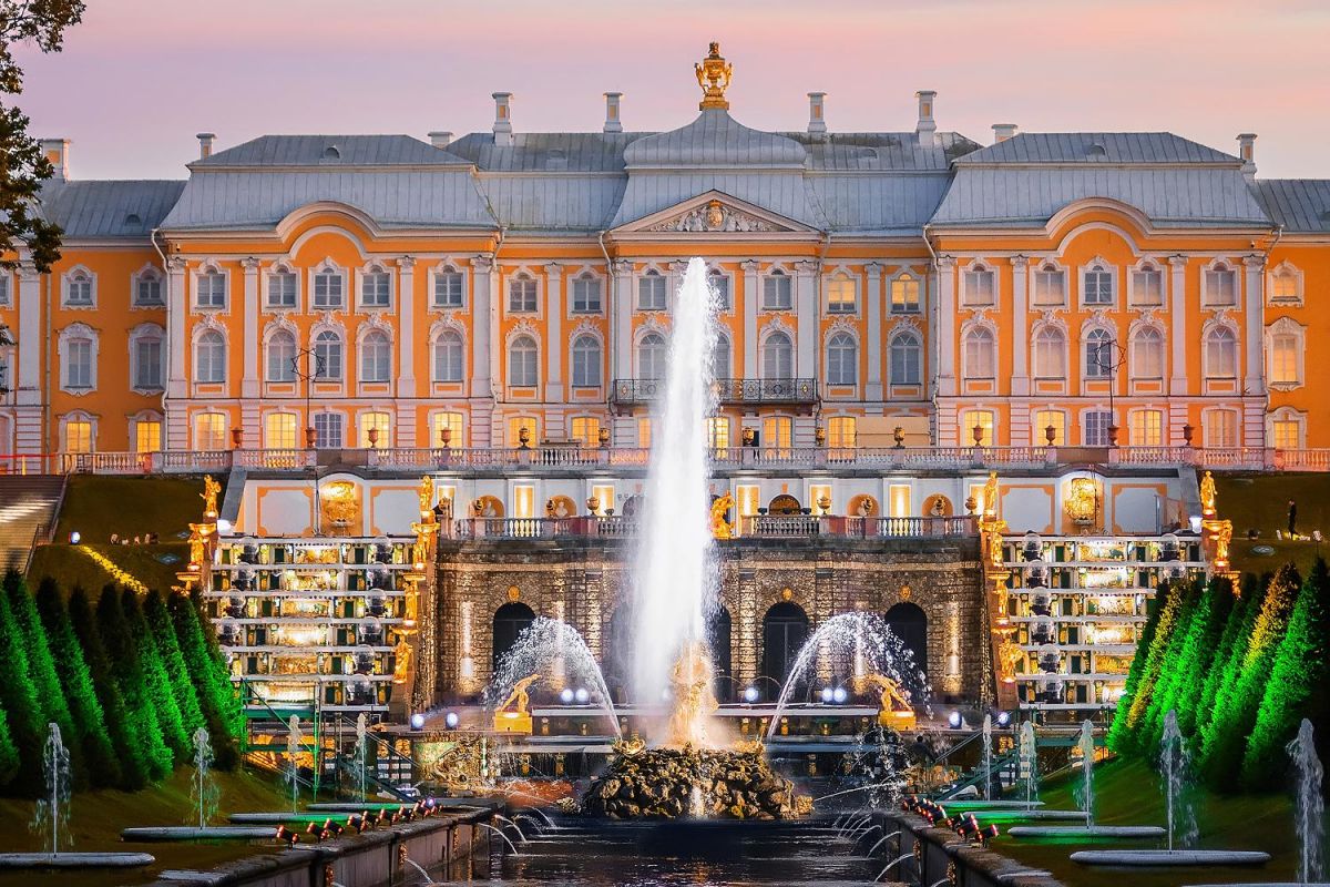 Путешествие из Петербурга в Москву. 7 дней. Лето 2026