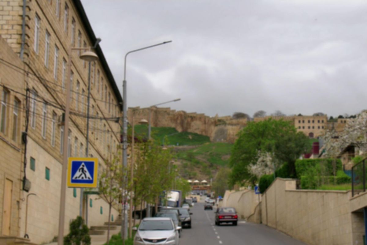 Дербент и "Лунь"