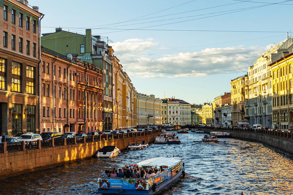Путешествие из Петербурга в Москву. 7 дней. Лето 2026