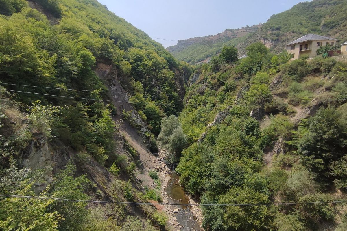 В гости к горцам