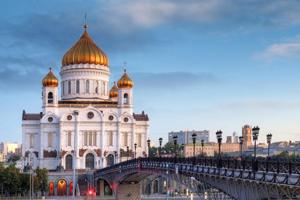 Путешествие из Петербурга в Москву. 7 дней. Лето 2026