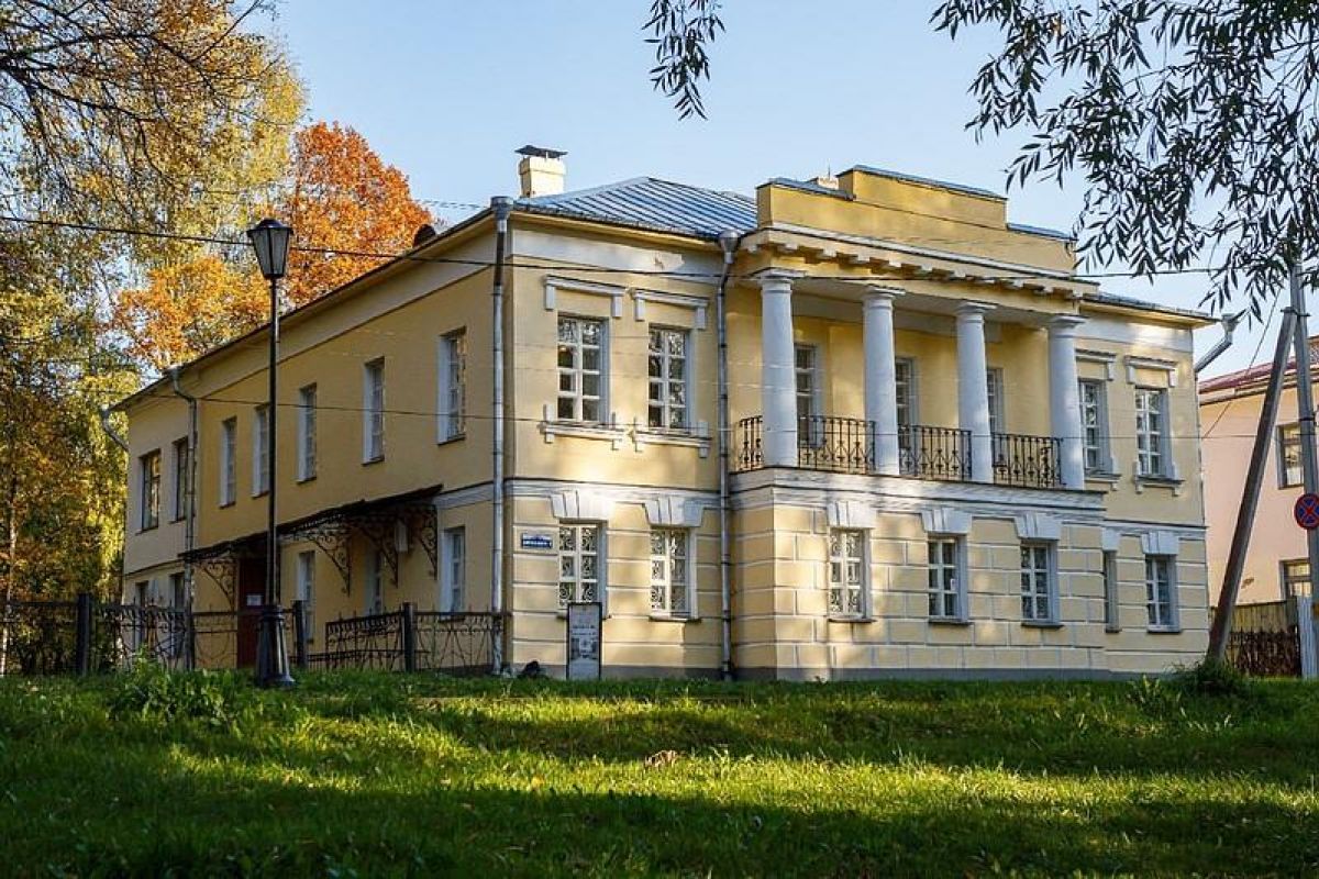 Выходные на родине России
